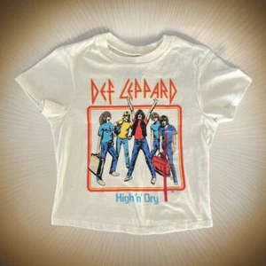 Def Leppard Girl's Sz: 6 Classic Rock Band Cropped T-Shirt NWT - Picture 1 of 6