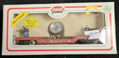 Model Power HO Scale 40’ Depressed Center Flat with Safety Search Light - Image 1 of 4