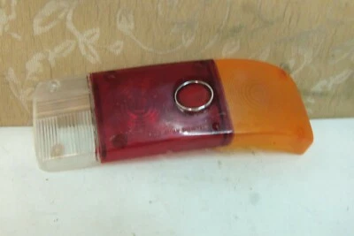LUZ TRASERA DERECHA LUZ TRASERA LENTE NUEVO ORIGINAL MAZDA LUCE Sport 1500 1969 Foto 1 de 4