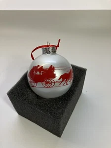 Wells Fargo Christmas Ball Red On White Stagecoach & Horses In Box 2015 - Picture 1 of 9