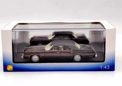Modelo de coche de resina de simulación GLM 1/43 Chrysler Newport 1974 Foto 1 de 3