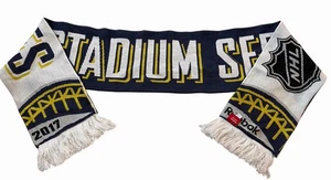 Bufanda tejida con flecos Reebok NHL Stadium Series 2017 talla única azul marino/amarillo - Imagen 1 de 5