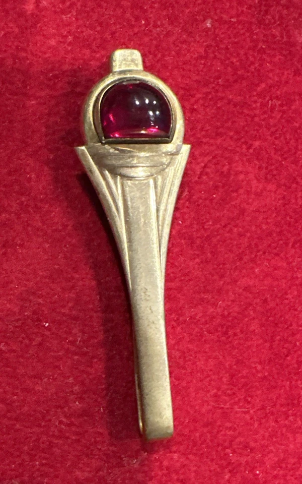 Clip para dinero o corbata Art Deco Anson Company hecho en Providence, diseño de vidrio rojo RI Foto 1 de 4