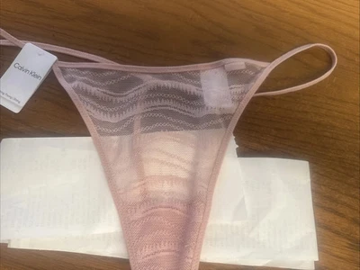 NWT  Calvin Klein Women's (X-LARGE)  Allover Lace String Thong QD3994-830 - Image 1 of 4