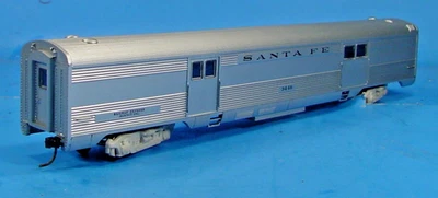 HO ATHEARN 1781 ATSF SANTA FE STREAMLINED FULL BAGGAGE CAR 3446 KADEES #148 - Image 1 of 3