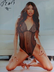 Veronica Rodriguez autograph 8x10 photo Signed Adult Model COA - Picture 1 of 1