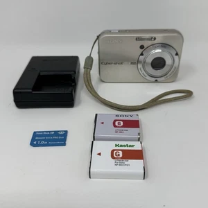 Sony Cyber-shot DSC-N2 10.1MP Digital Camera 3x Zoom Touch Screen Megamovie VX - Picture 1 of 21