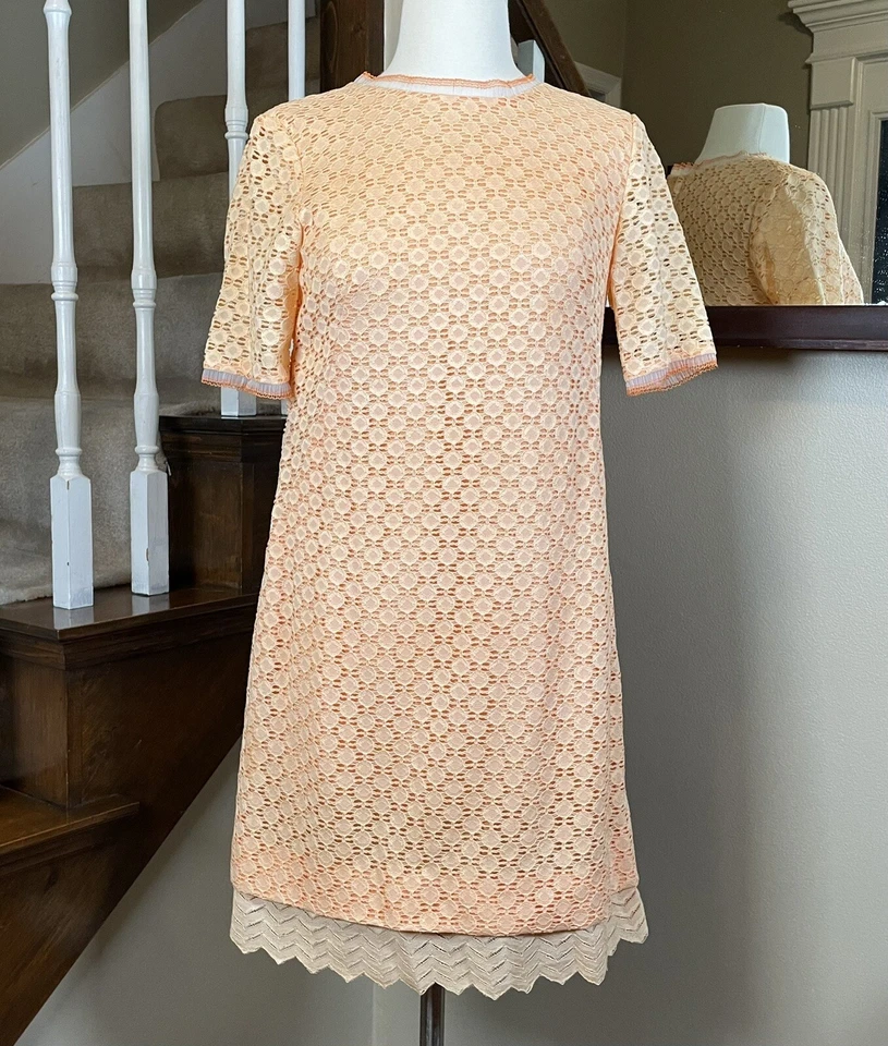 Vestido recto Sherbet naranja vintage años 60 XS manga corta 33" largo encaje superpuesto Foto 1 de 4