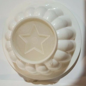 Tupperware Jel-N-Serve Star Mold #616-1 632-1, 229-5, Pre-Owned - Picture 1 of 3