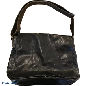 Echtleder Schultertasche Klappverschluss 13”x 11”x 4” schwarz mit Nashorn Emblem - Bild 1 von 4