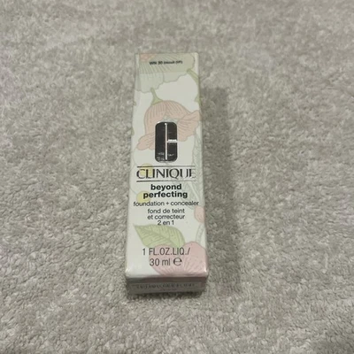 Clinique Beyond Perfecting Foundation + Concealer 30ml Shade WN 30 Biscuit VF - Image 1 of 2
