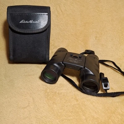 Eddie Bauer binoculars waterproof 8x25 wide angle - Image 1 of 4