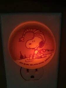 Vintage Peanuts Snoopy & Woodstock Night Light Nightlight Outlet Lamp WORKS - Picture 1 of 10