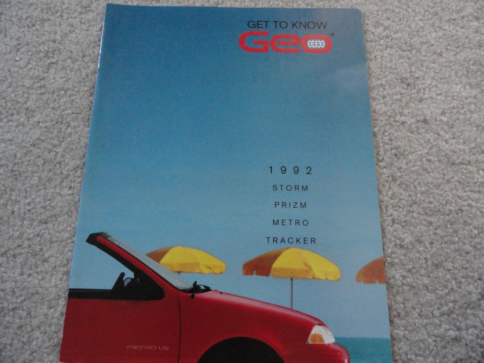Folleto de ventas Geo Storm Prizm Metro Tracker 1992 Foto 1 de 1