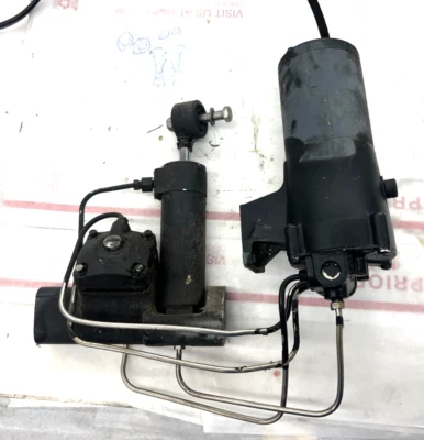 Force Outboard 35 / 50 HP Power Trim Tilt Unit Assembly FRESHWATER! - Image 1 of 3