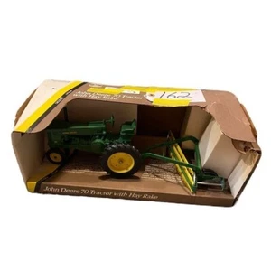 John Deere 70 Vtg 1994 Ertl 1/16 Scale Tractor Hay Rake Set New Die Cast Metal - Picture 1 of 8