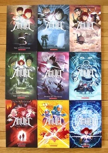 Komplettsatz 1-9 AMULETT Graphic Novels Kazu Kibuishi PB 1 signiert sehr guter Zustand L2 - Bild 1 von 3