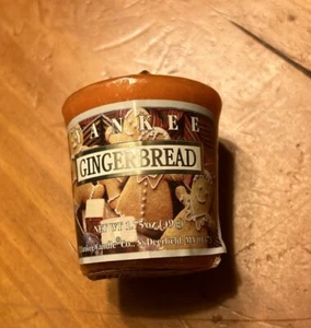 Yankee Candle Gingerbread Votive 1.75 OZ Christmas Brown Wick Baking NEW! - Picture 1 of 4