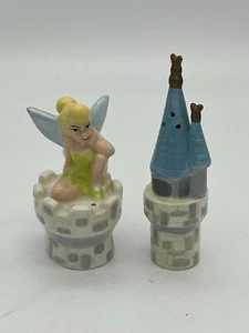 Juego de Sal y Pimienta Torreta Castillo Campanilla y Reino Mágico Disney De Colección - Imagen 1 de 3