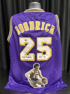 Maglia viola firmata Los Angeles Lakers Gail Goodrich HOF 96 Inscr Beckett - Foto 1 di 2