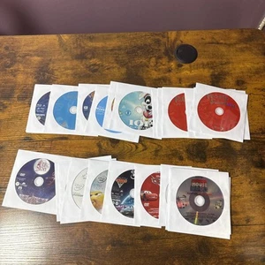 Mixed Kids Lot Of 14 Blu Rays And 11 DVD Disney And Christmas Disc Only 25 Total - Picture 1 of 9