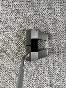 Scotty Cameron 2023 33” Phantom X 5.5 - Picture 1 of 9