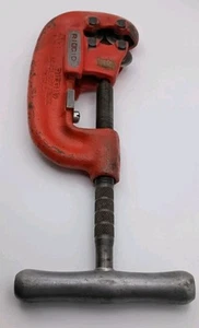 RIDGID 42A Heavy Duty Four Wheel Pipe Cutter  1/2" to 2" Made in USA - Picture 1 of 6