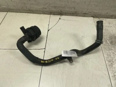 Mercedes E350 2008 bomba de recirculación auxiliar con manguera OEM+ Foto 1 de 4