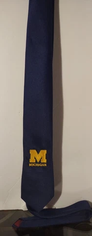 University of Michigan Tie Cover