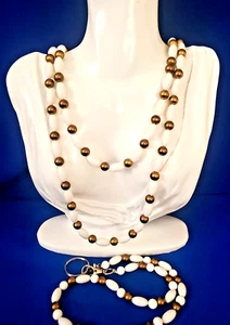 White Lucite 2-Strang Halskette mit goldfarbenen Perlen & passender 18" Hundekette - Bild 1 von 9