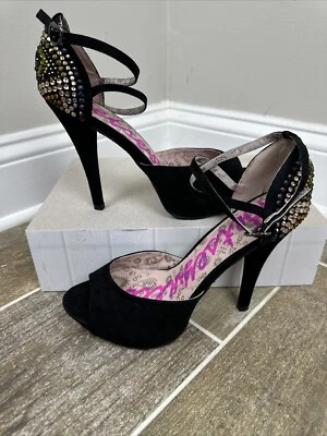 Zapatos BETSEYVILLE by Betsey Johnson 5 pulgadas negros tacones de aguja punta abierta talla 8,5 Foto 1 de 4