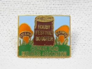 Vintage Houby Festival Booster Pin Cermak Road Berwyn Cicero Gold Enamel - Picture 1 of 4