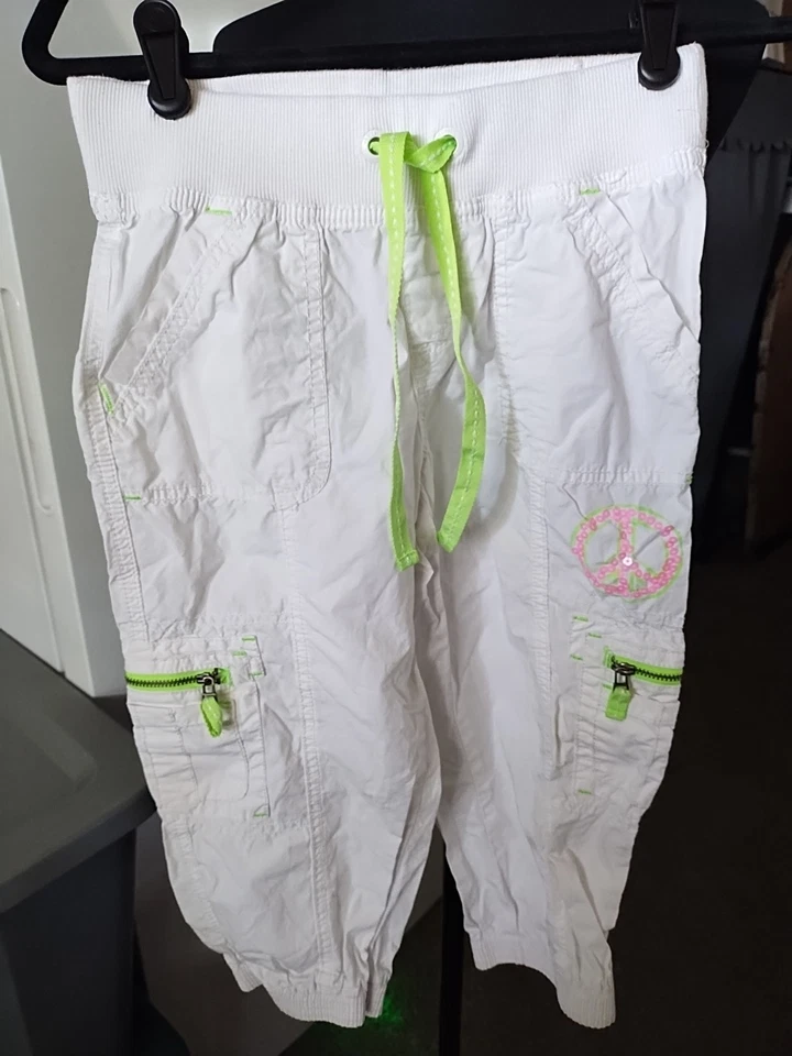 Capris blancos Justice para niñas talla 10 Foto 1 de 4