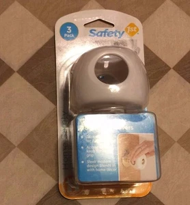 SAFETY 1ST GRIP ‘N TWIST DOOR KNOB #HS034 WHITE COVERS GLOW IN THE DARK - Picture 1 of 2