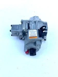 Honeywell VR8300C4506 DUAL VALVE STANDING PILOT COMBINATION GAS CONTROL - Picture 1 of 7