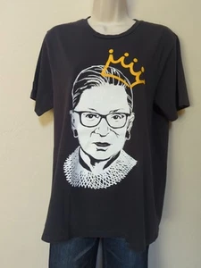 T-shirt Ruth Bader Ginsburg Forever Me novità grafica taglia L unisex grigia - Foto 1 di 7