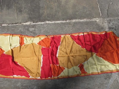 Bufanda Oblonga Vera Neuman Naranja Rojo Ámbar De Colección Mezcla Seda 14" x 43" Foto 1 de 4