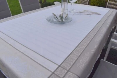 Tablecloth Jacquard Cream 150x200 CM Lavendelmotiv from France Easy-Care - Image 1 of 4