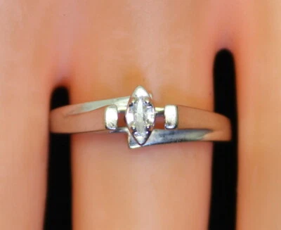 Estate 10K White Gold Women's .06 Ct Marquise Diamond Cocktail Ring, Size 7 - Image 1 of 4