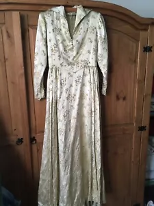 Gothic Beautiful Princess Medieval Floral Gold Wedding Dress Bridal Gown 6 / 8 - Picture 1 of 9
