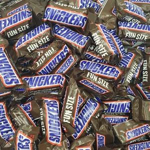 SNICKERS Milk Chocolate, Fun Size Candy Bars - Individually Wrapped (2 Pounds) - Picture 1 of 10