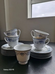 Noritake Fine Bone China 5 Tea Cups, 5 saucers, 5 Cake Plates Complete Excelent - Picture 1 of 8