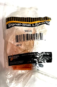 Lente de repuesto ámbar NOS Signal-Stat 9087A - Imagen 1 de 4