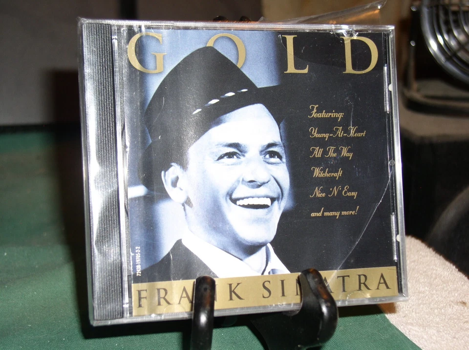 Gold [Pair] by Frank Sinatra (CD, Apr-2004, EMI Music Distribution)
