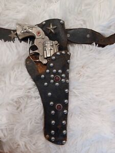 RARE  Vintage Cap Toy Gun & Western Hopalong Cassidy Holster