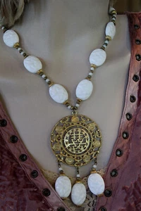 VINTAGE GOLDTONE, WHITE BEAD W/ASIAN STYLE FRINGED PENDANT 4 1/4 X 19" NECKLACE - Picture 1 of 3