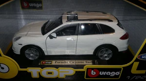 Porsche Cayenne Turbo White Burago 1:24 - Foto 1 di 1