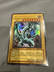2002 Yugioh BLUE-EYES WHITE DRAGON LOB-001 LDD-S001 Spanish 1st Edition - Picture 1 of 2