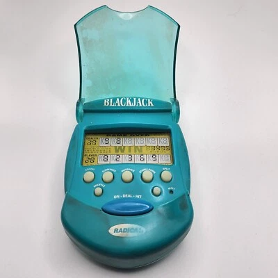 Radica Solitaire Azul Portátil Viaje Electrónico BlackJack Probado Parece Funcionar Foto 1 de 4
