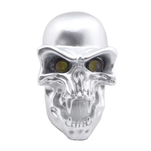 Faro plateado de haz alto/lo LED cráneo de motocicleta para Harley Yamaha - Imagen 1 de 7